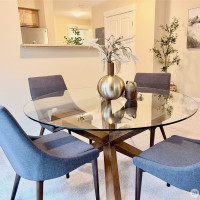 300 High School Road, Bainbridge Island, WA 98110