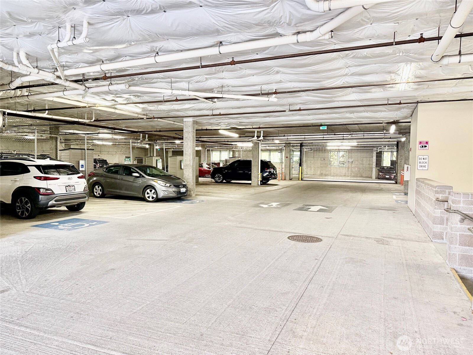 300 High School Road, Bainbridge Island, WA 98110