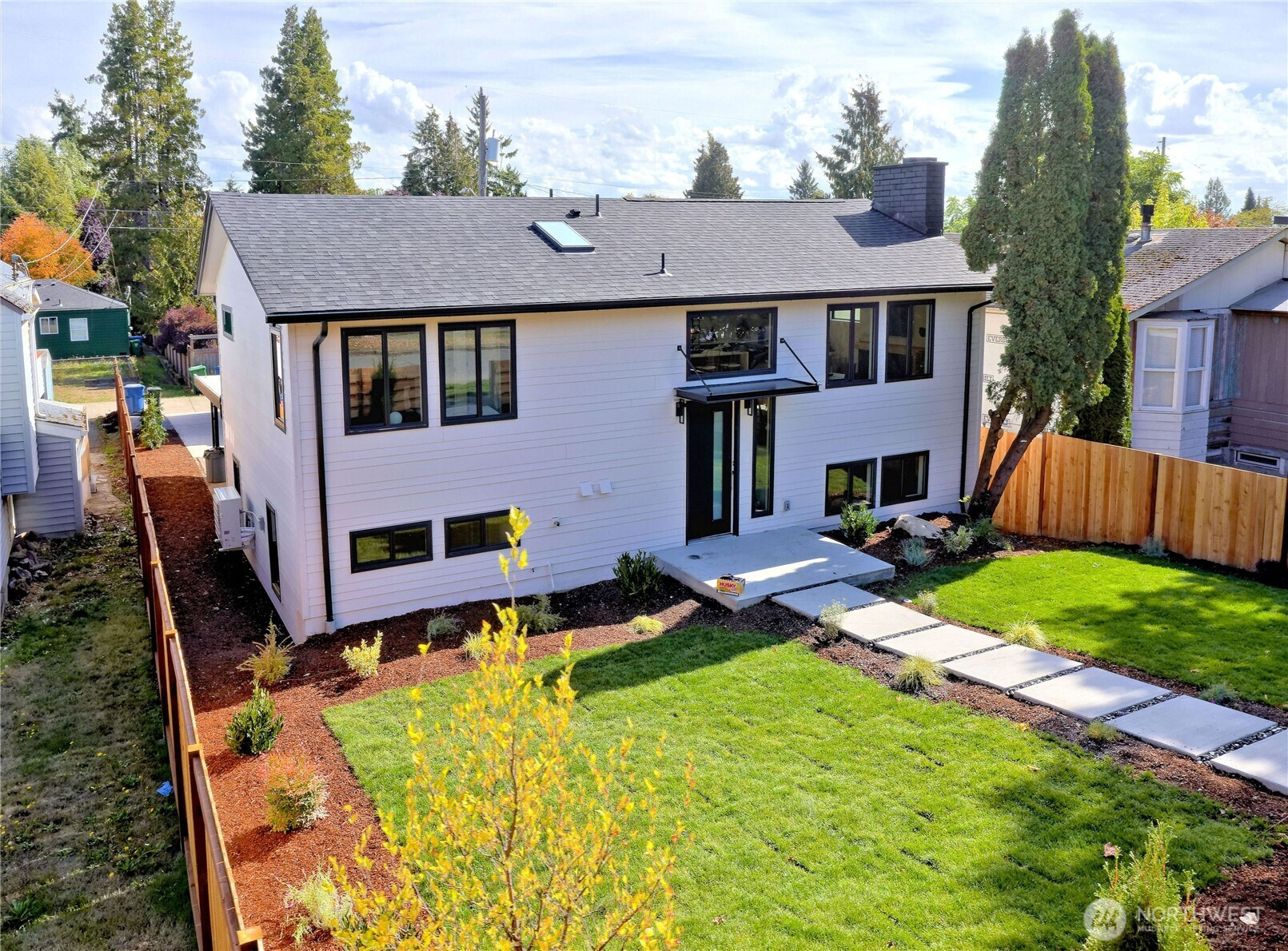 7716 32nd Avenue SW, Seattle, WA 98126