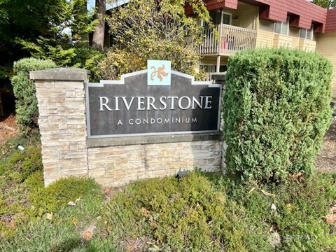 14200 SE 6th Street, Bellevue, WA 98007