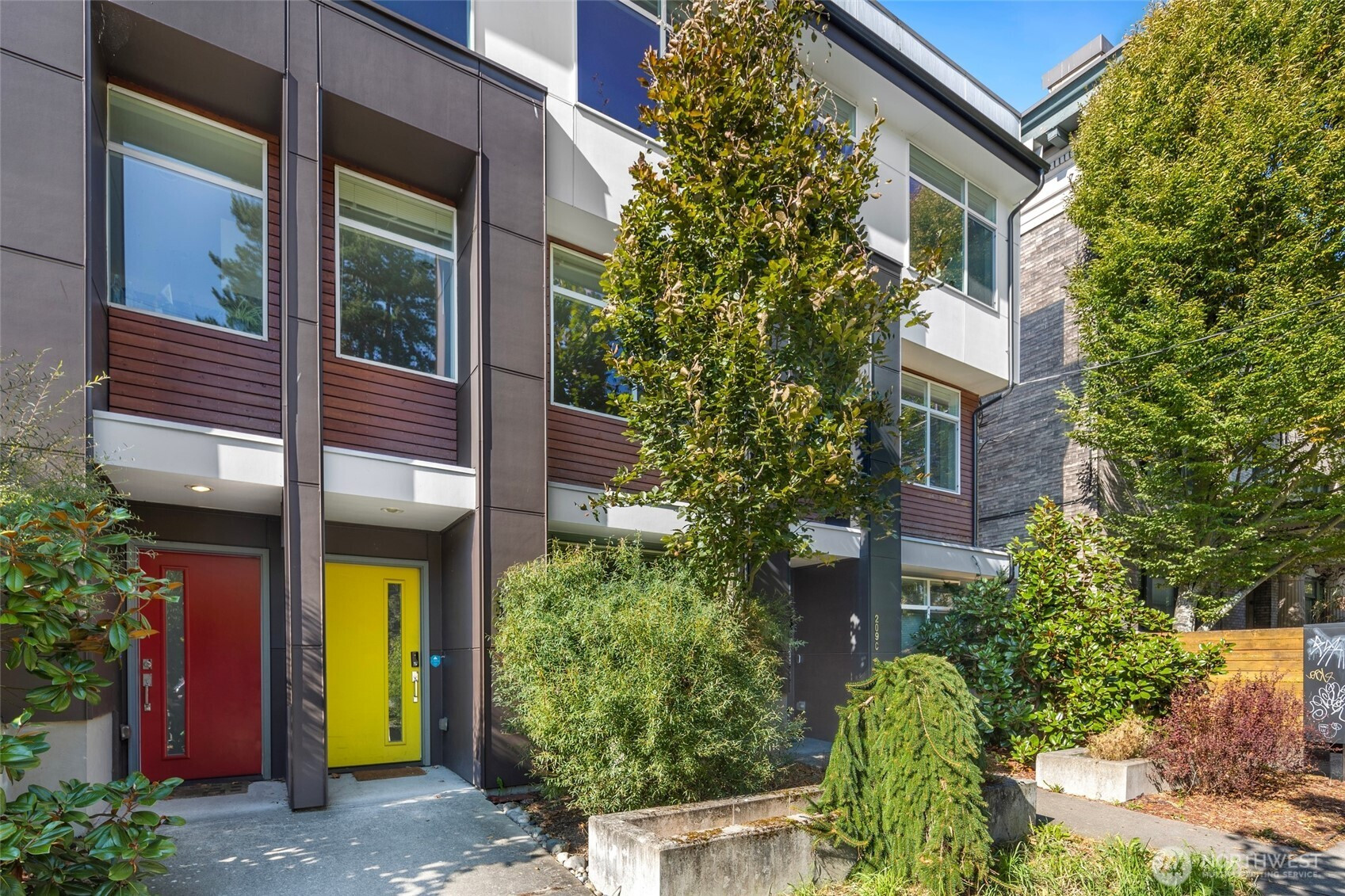 209 13th Avenue E, Seattle, WA 98102