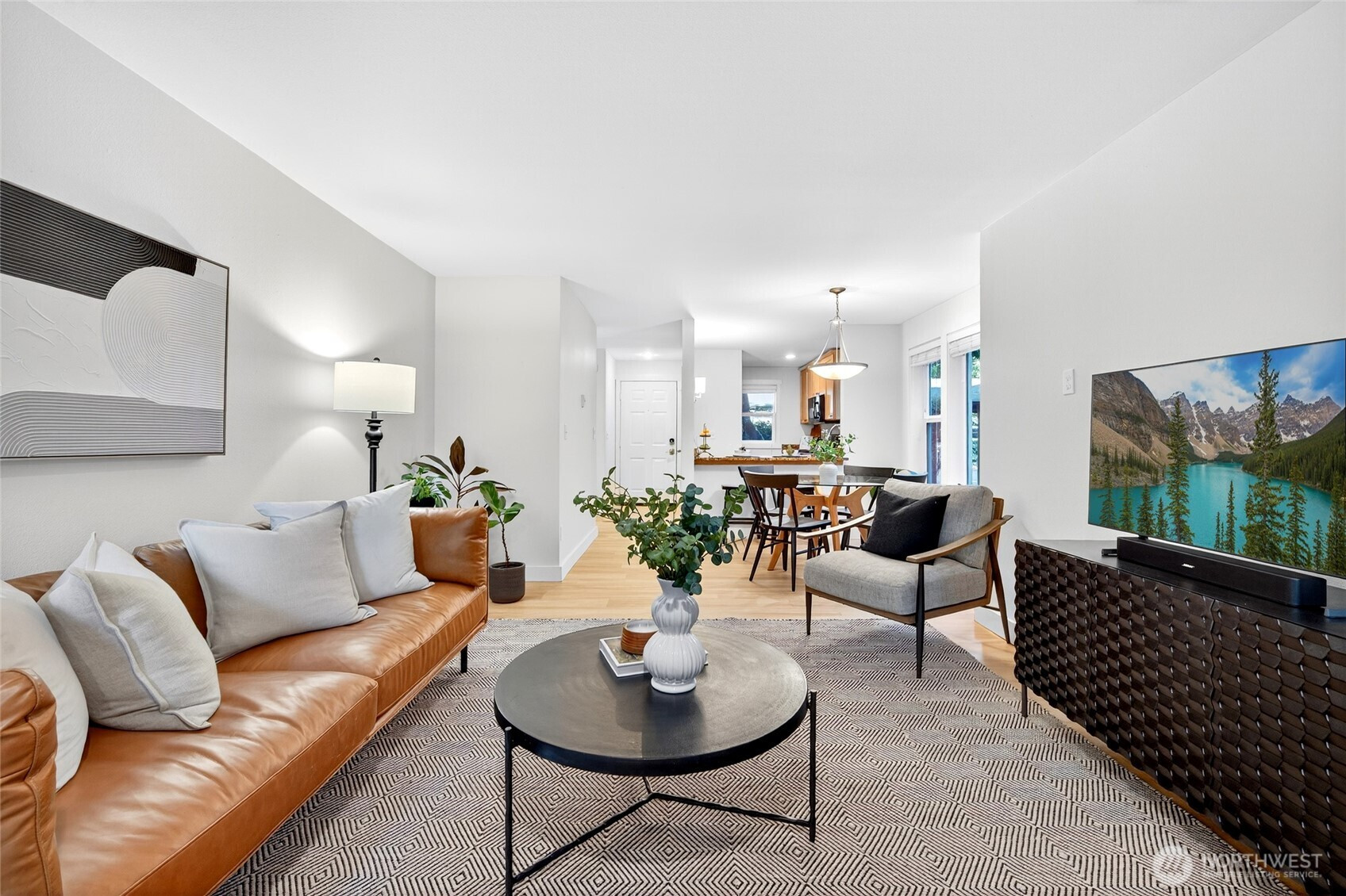 8615 238th Street SW, Edmonds, WA 98026