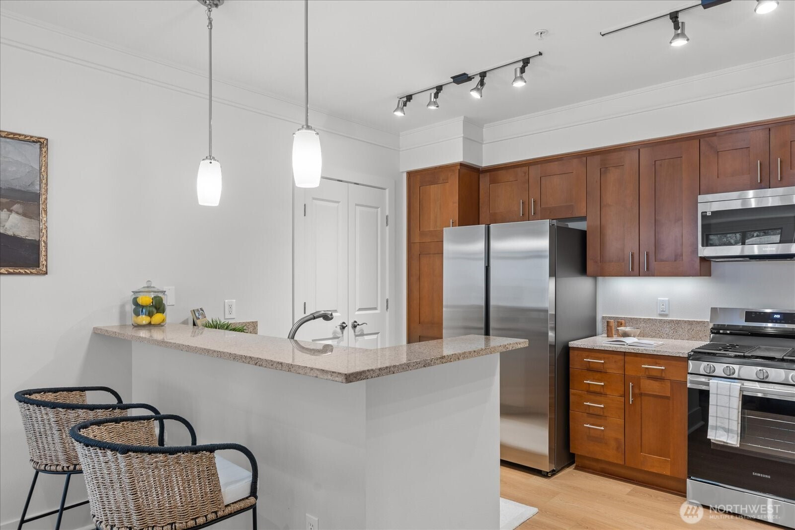 55 Pine Street, Edmonds, WA 98020