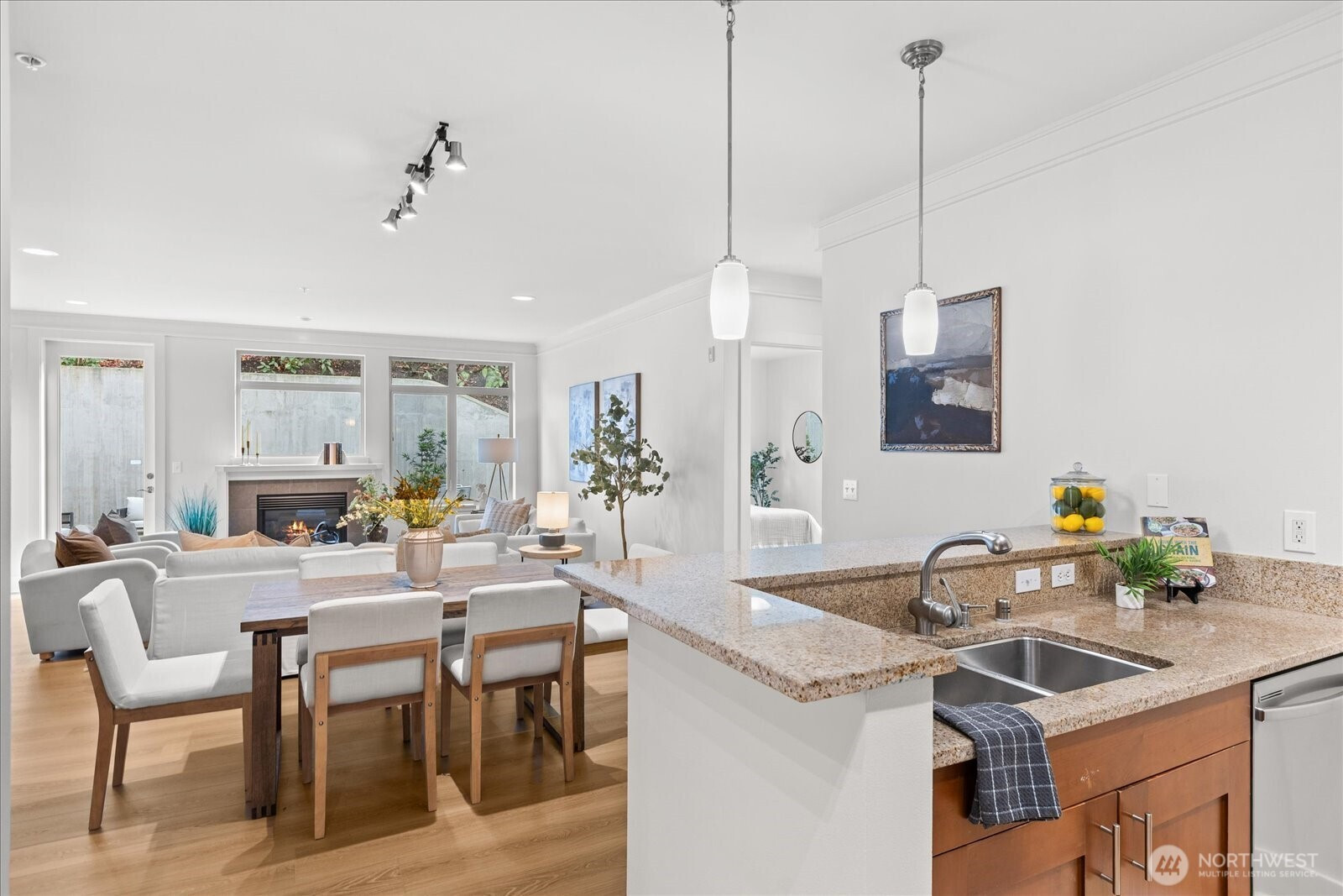 55 Pine Street, Edmonds, WA 98020