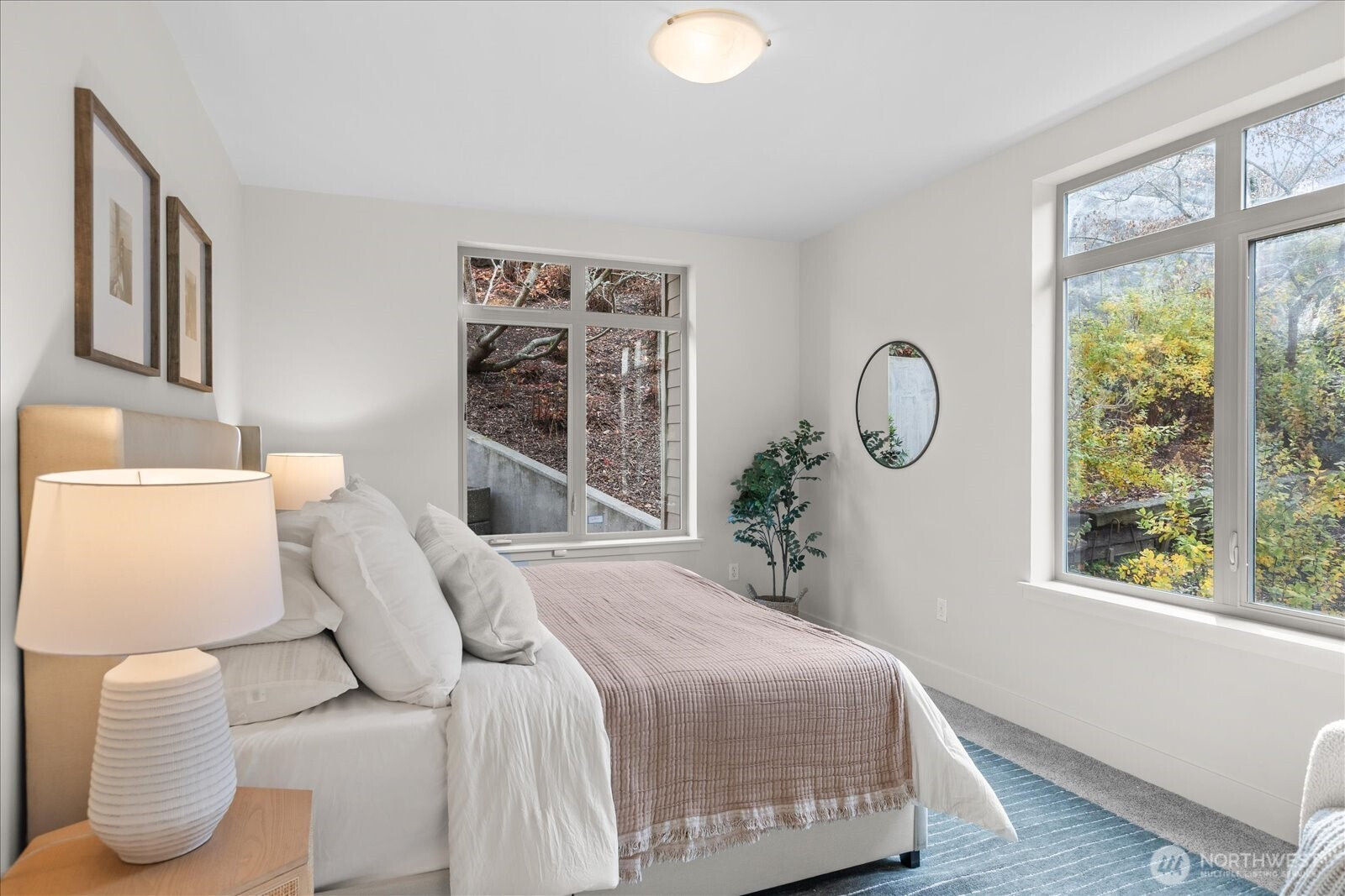 55 Pine Street, Edmonds, WA 98020