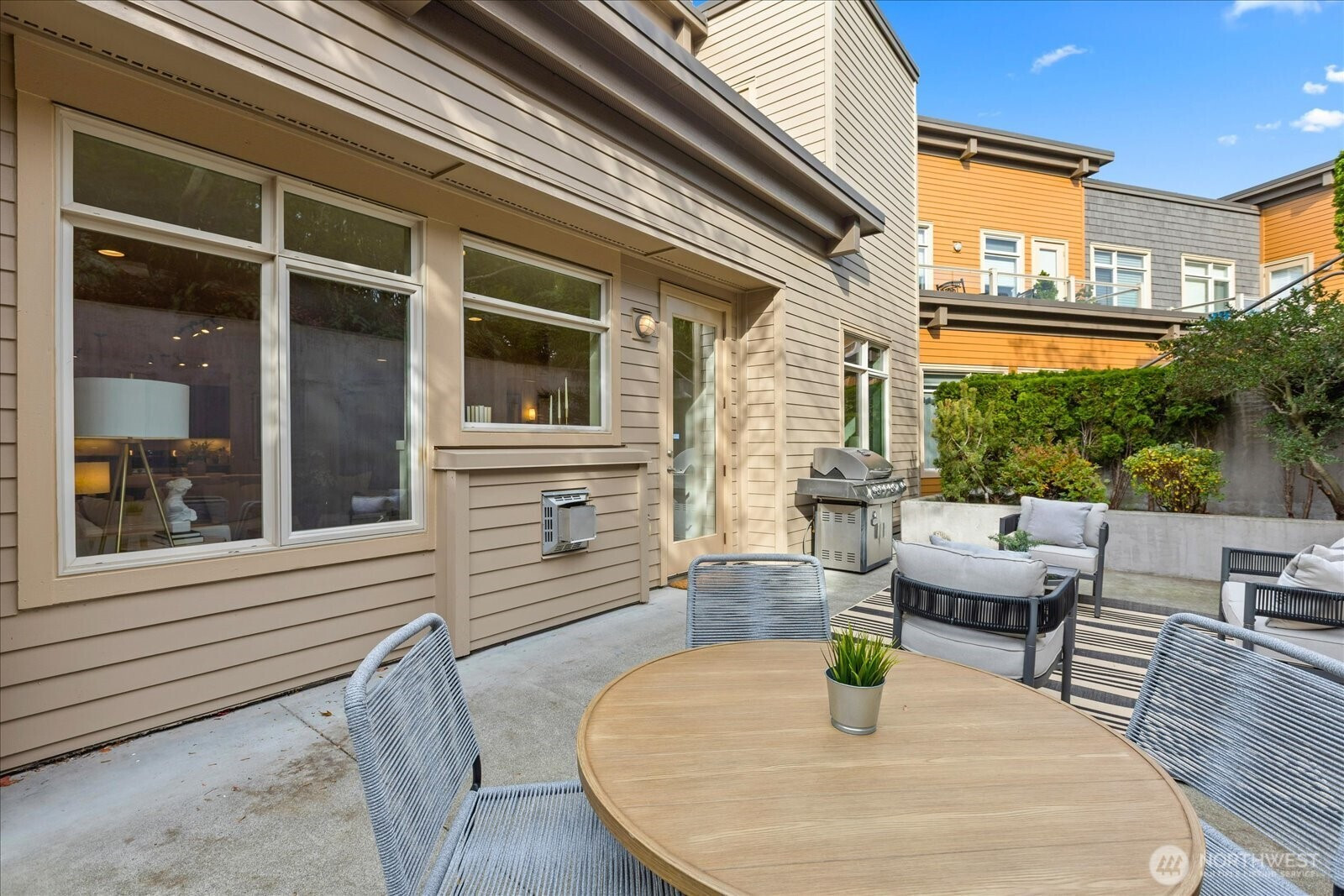 55 Pine Street, Edmonds, WA 98020