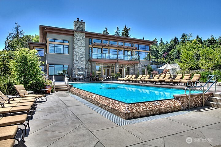 55 Pine Street, Edmonds, WA 98020