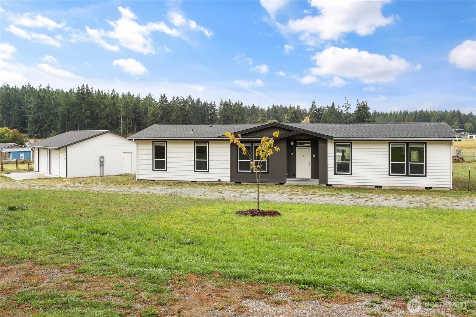 140 W Green Valley Road, Oak Harbor, WA 98277