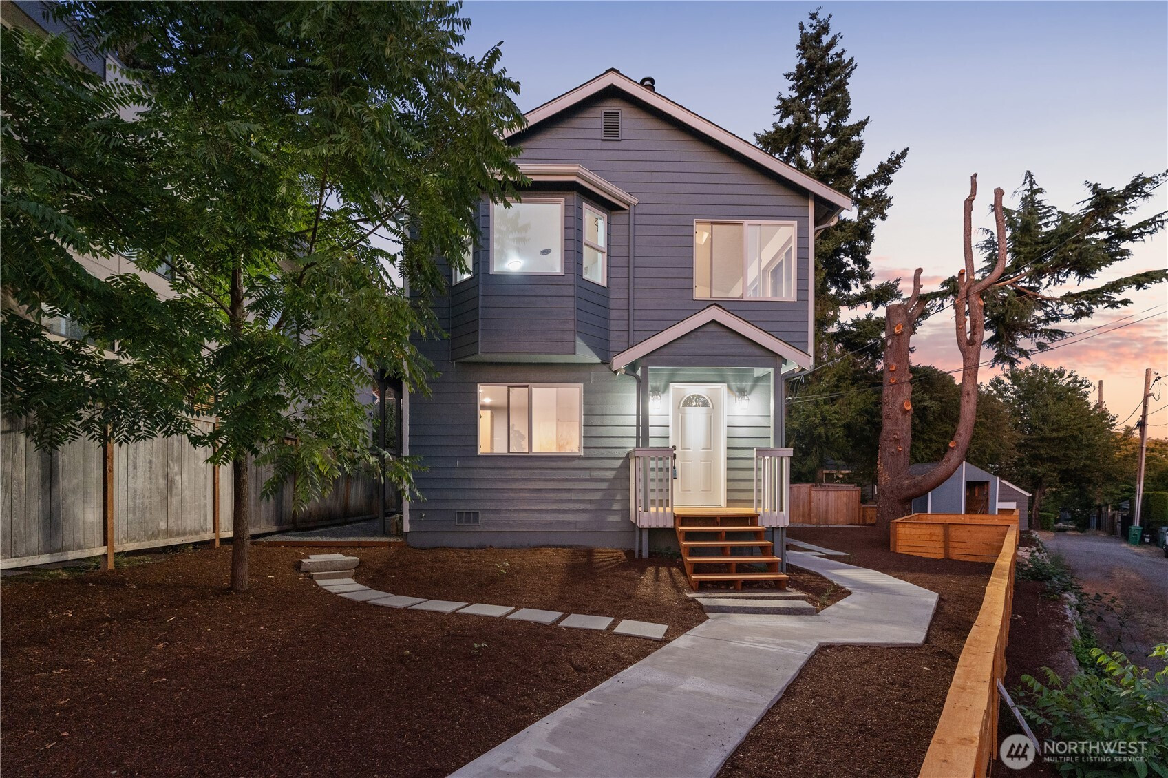 4812 33rd Ave NE, Seattle, WA 98105