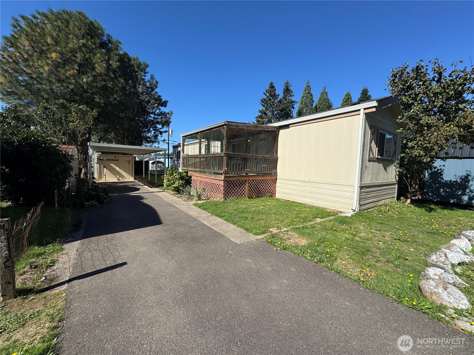 2009 Lewis River Road, Woodland, WA 98674