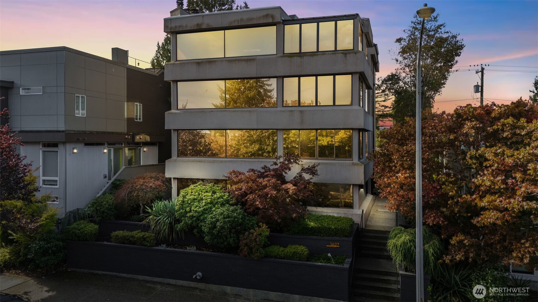 1627 California Avenue SW, Seattle, WA 98116