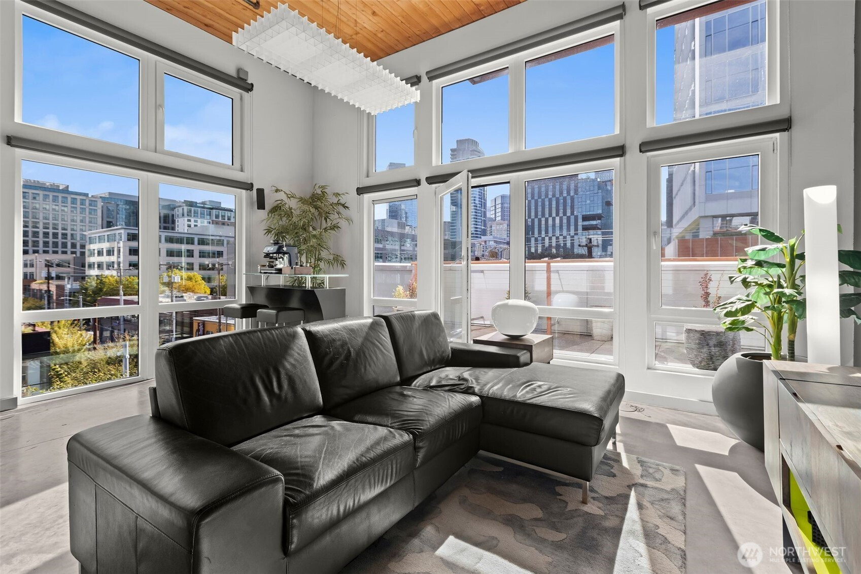 401 9th Avenue N, Seattle, WA 98109
