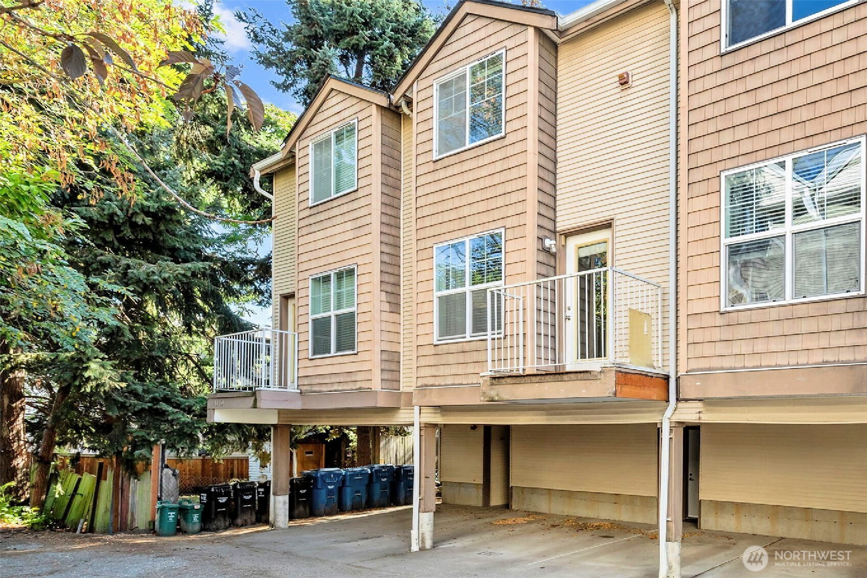 1140 N 92nd Street, Seattle, WA 98103
