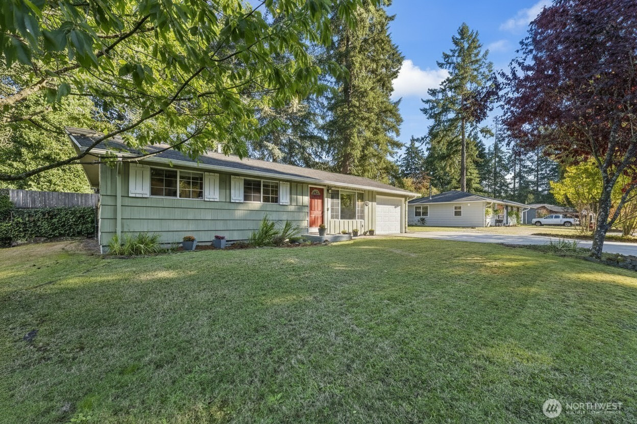 11621 Farwest Drive SW, Lakewood, WA 98498