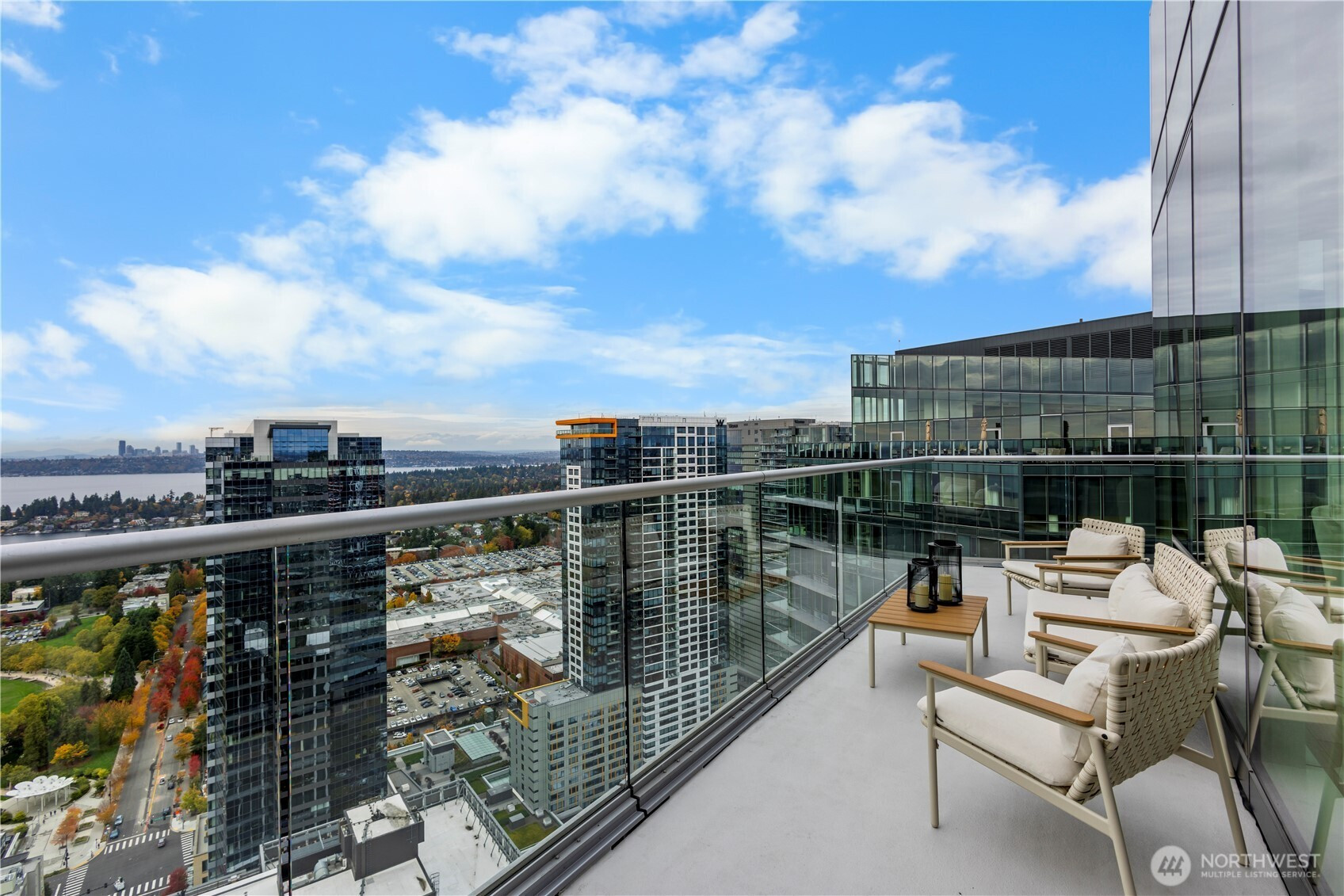 10700 NE 4th Street, Bellevue, WA 98004