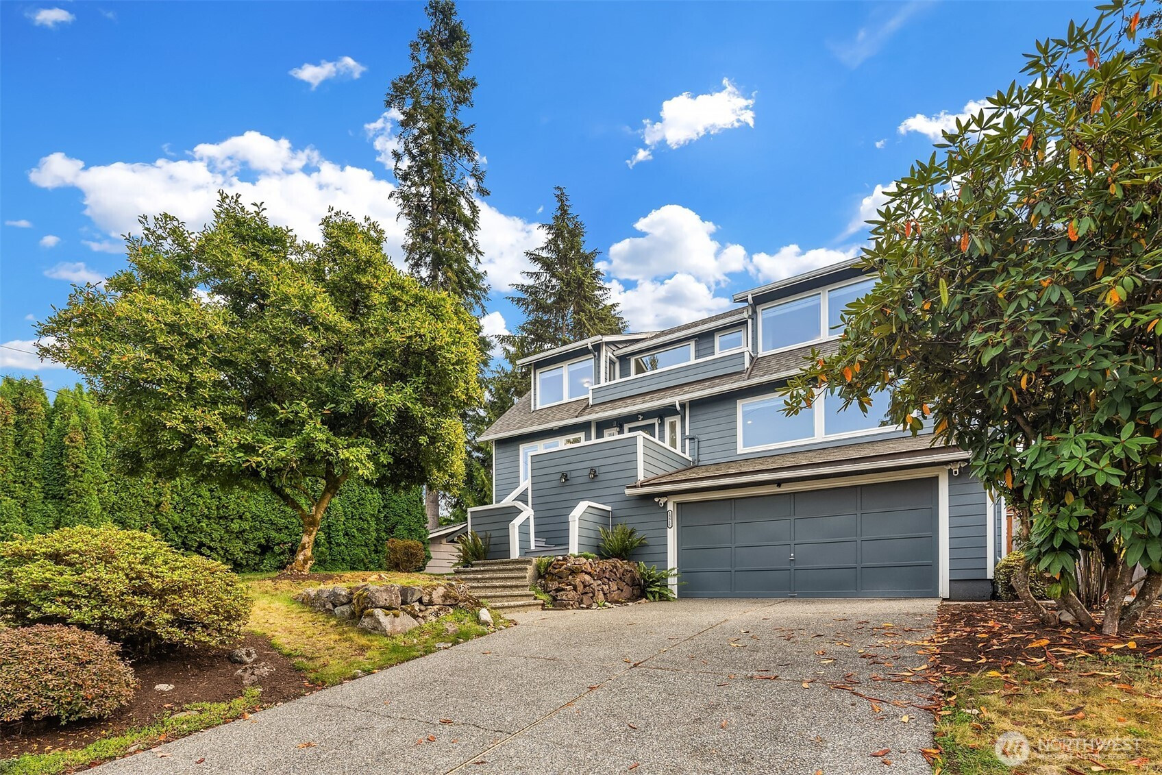 18811 SE 42nd Street, Issaquah, WA 98027