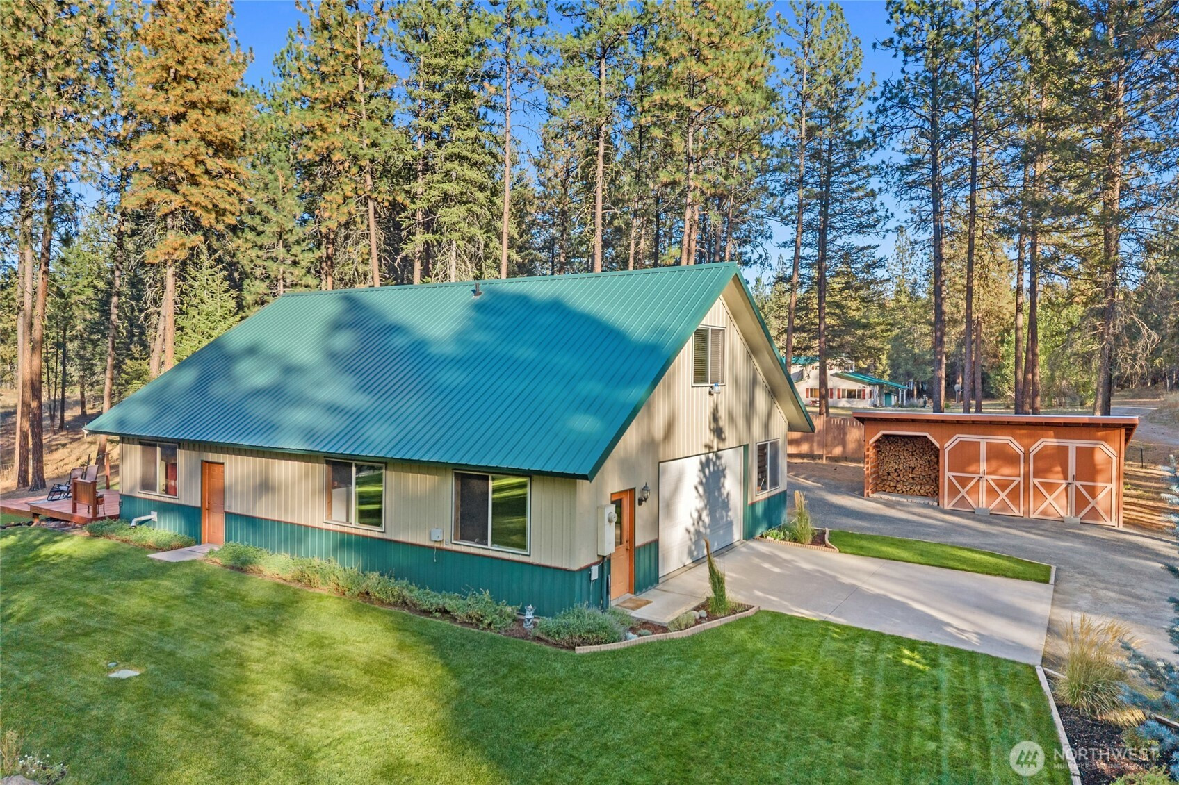 1474 B Evans Cutoff Rd, Evans, WA 99126