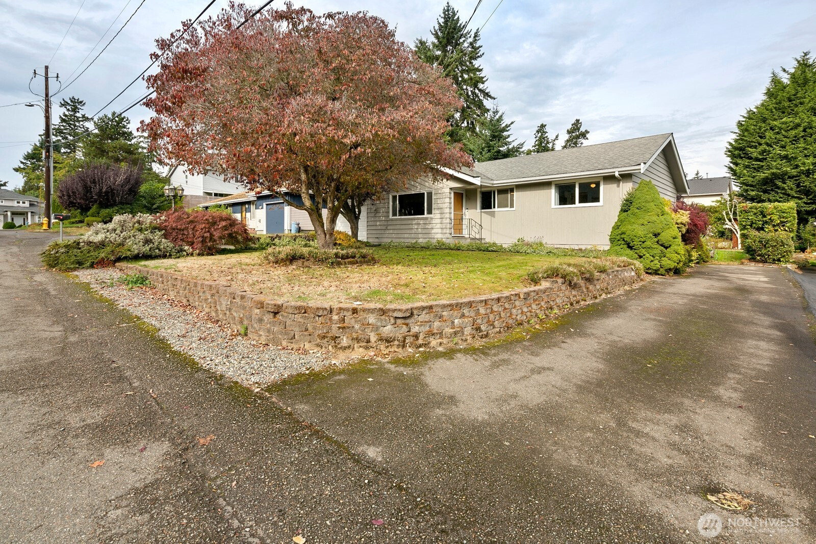 610 S 194th Street, Des Moines, WA 98148