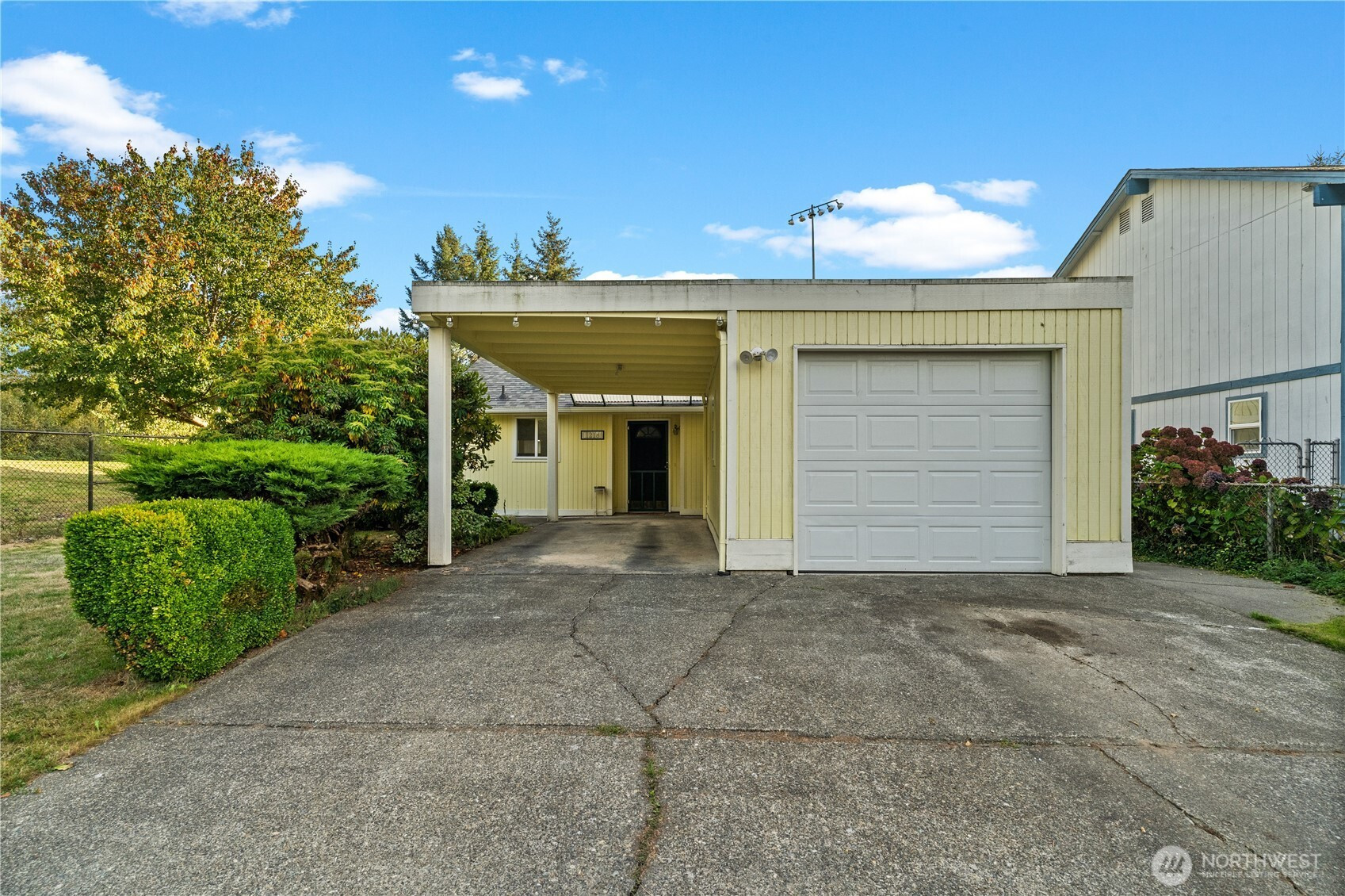 1218 NE 30th St, Auburn, WA 98002