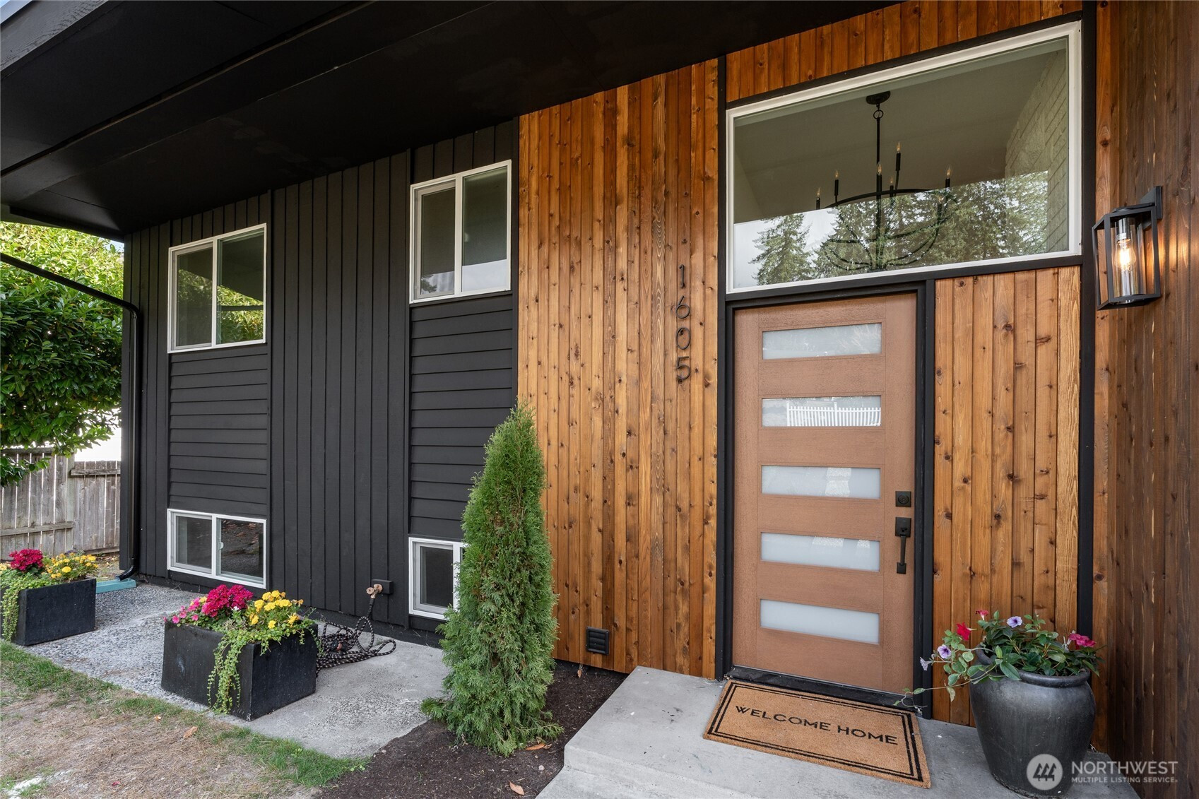 1605 S Highland Avenue, Tacoma, WA 98465