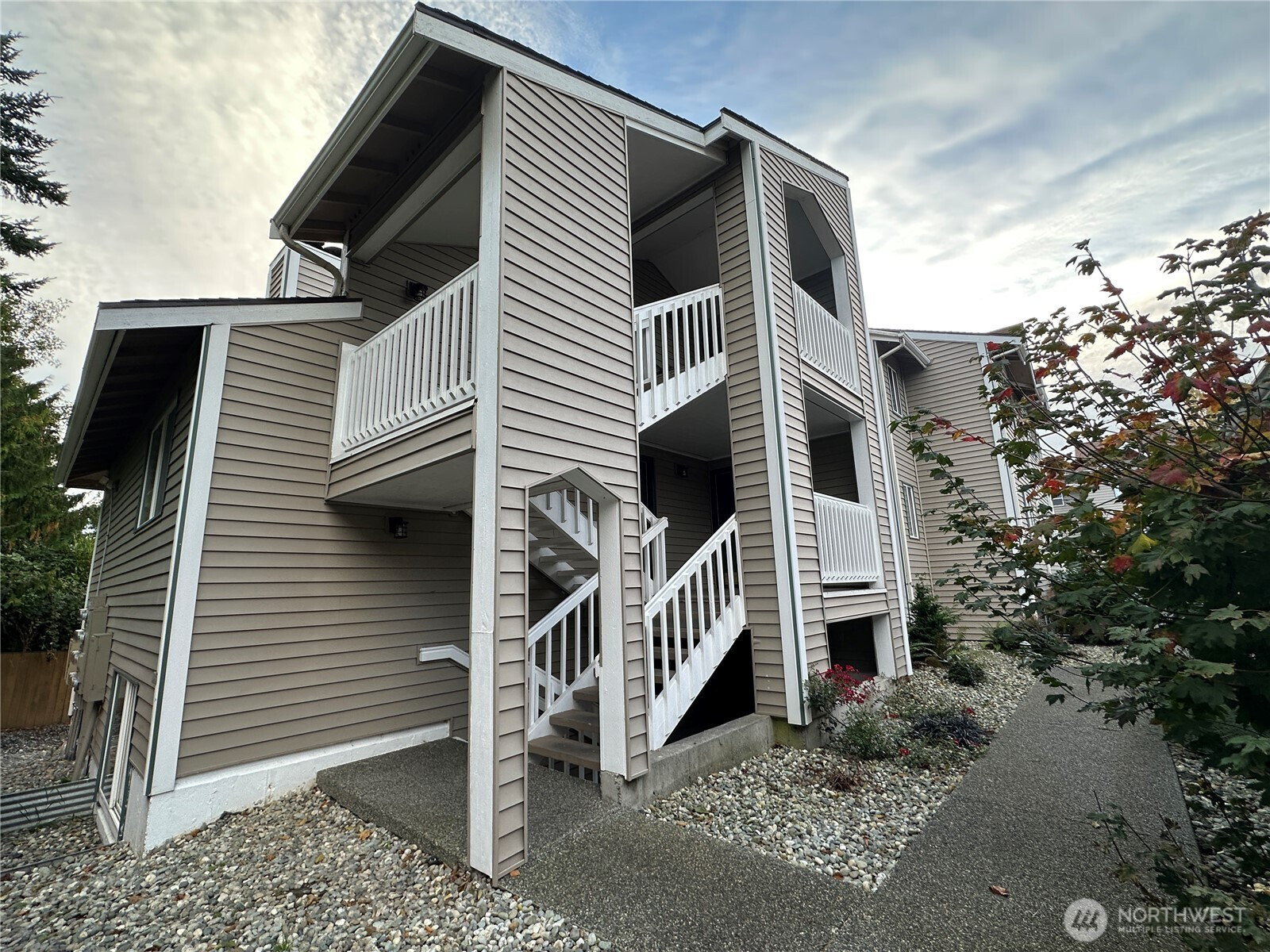 1410 W Casino Road, Everett, WA 98204