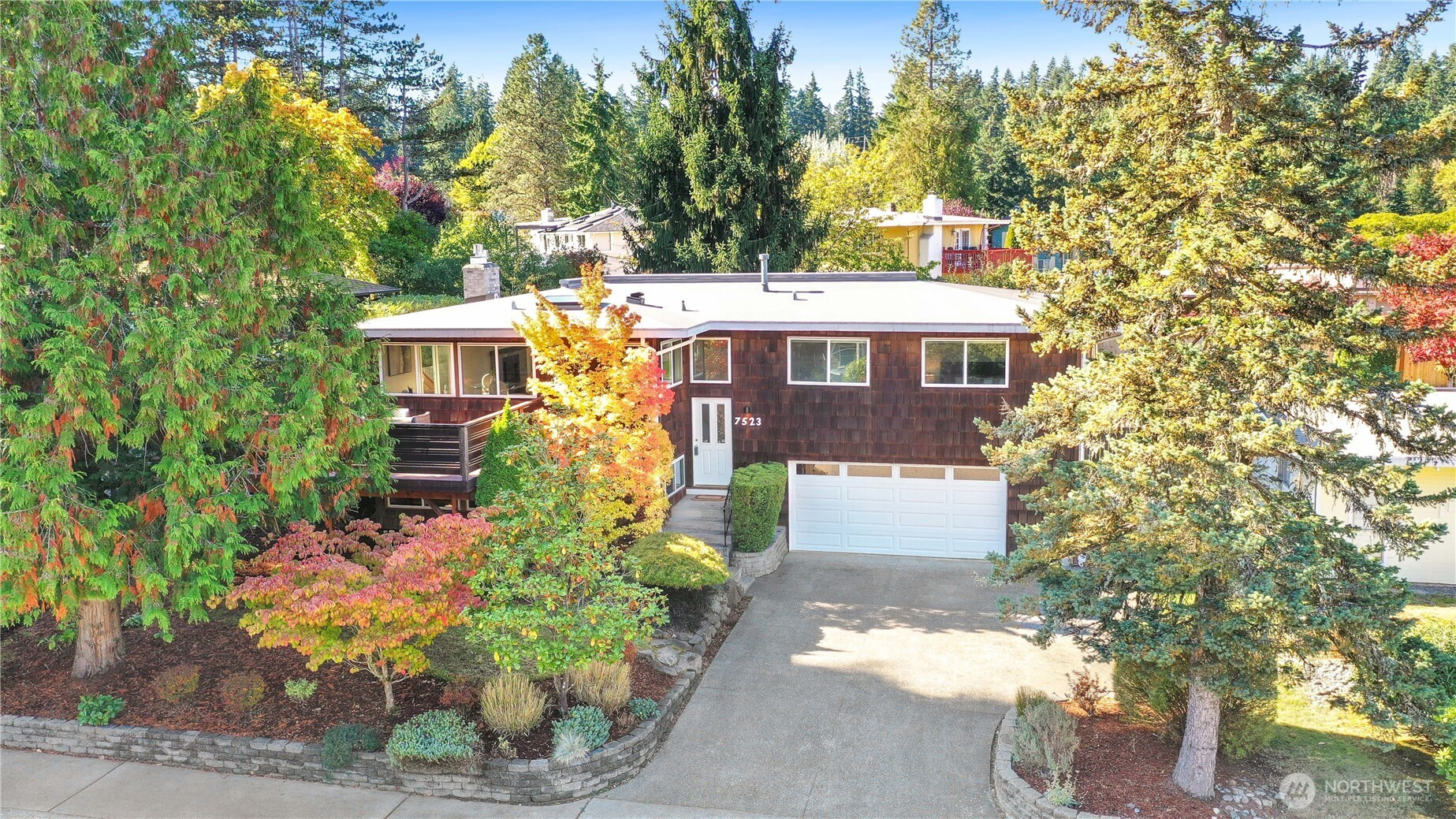 7523 143rd Avenue NE, Redmond, WA 98052