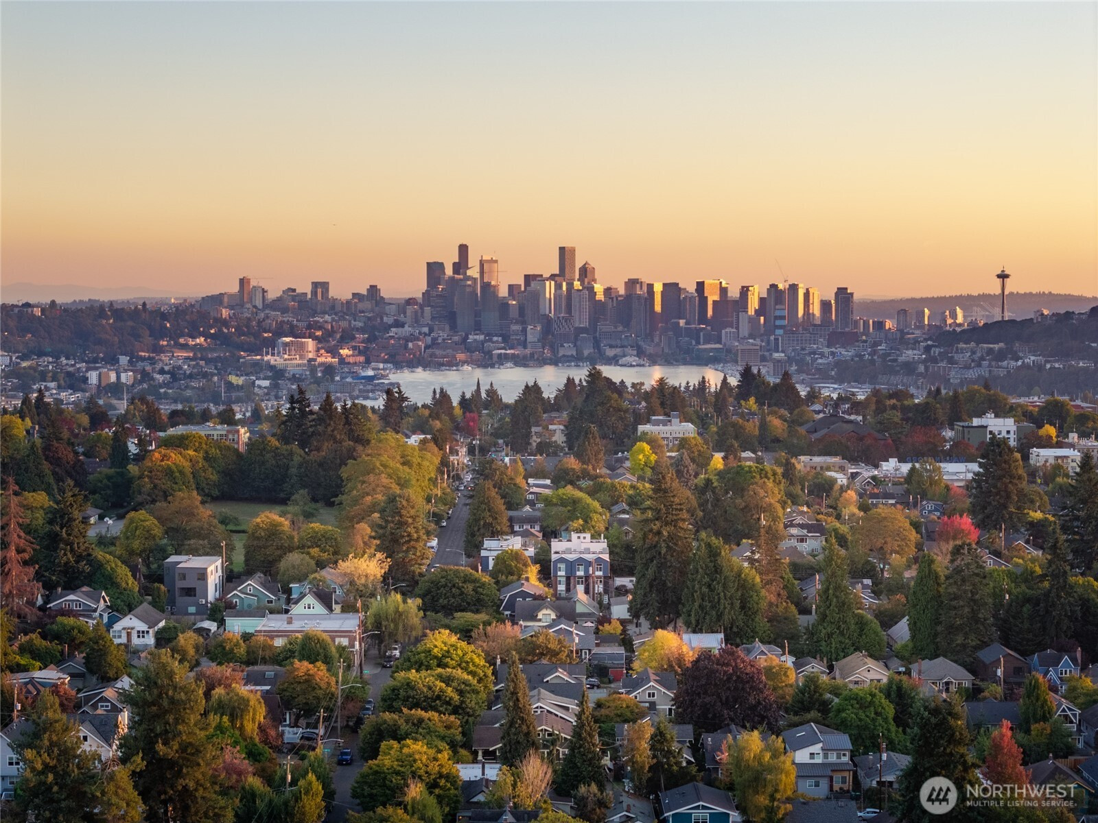 1923 N 50th Street, Seattle, WA 98103