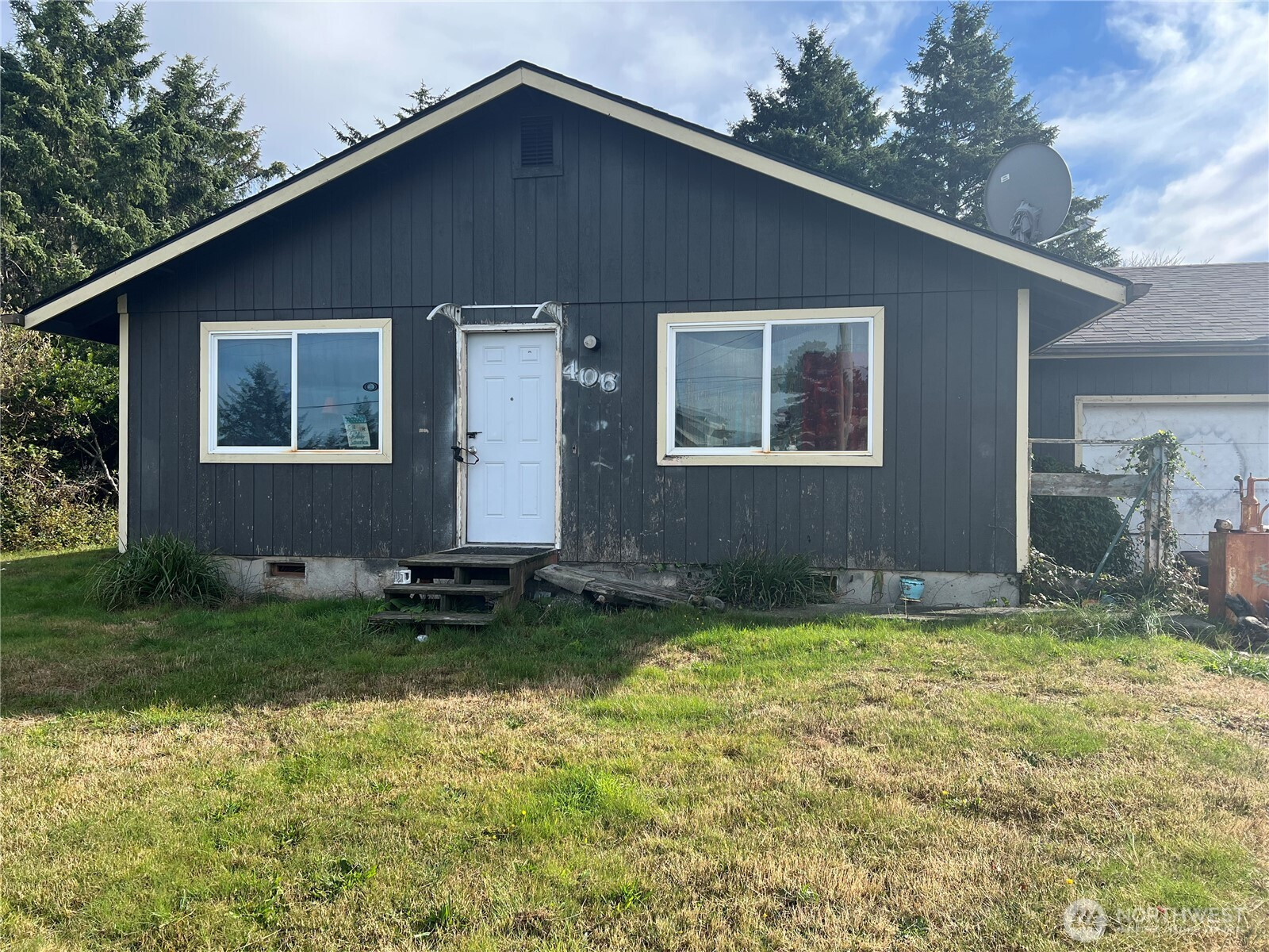 406 SW Ocean Shores Boulevard, Ocean Shores, WA 98569
