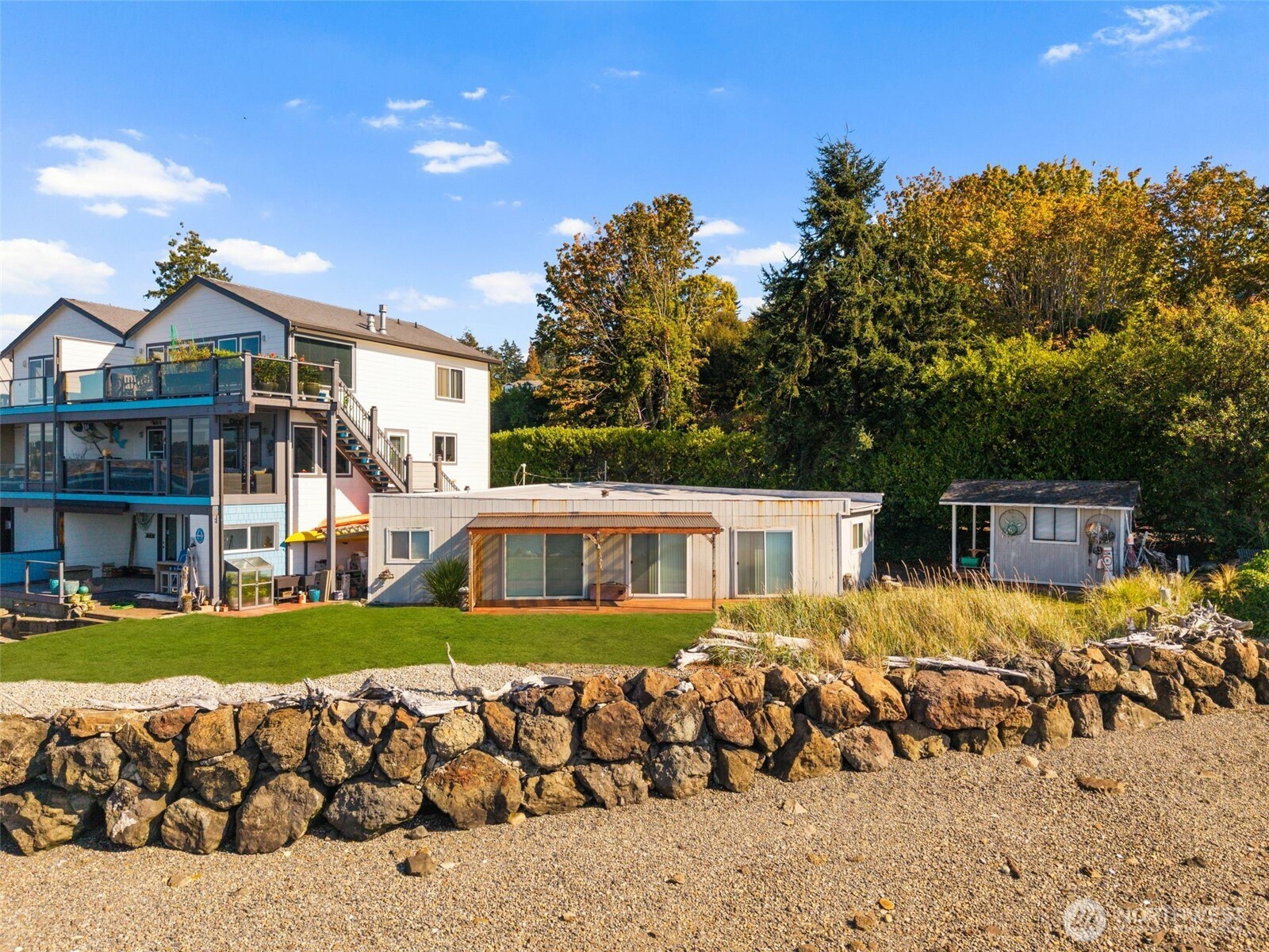 2711 Day Island Boulevard W, University Place, WA 98466