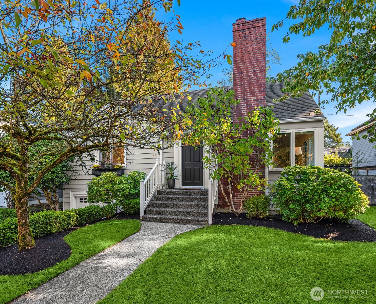 8026 39th Avenue NE, Seattle, WA 98115
