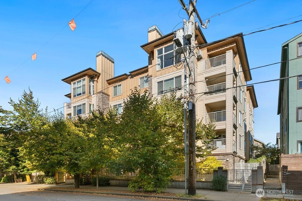 1762 NW 57th Street, Seattle, WA 98107