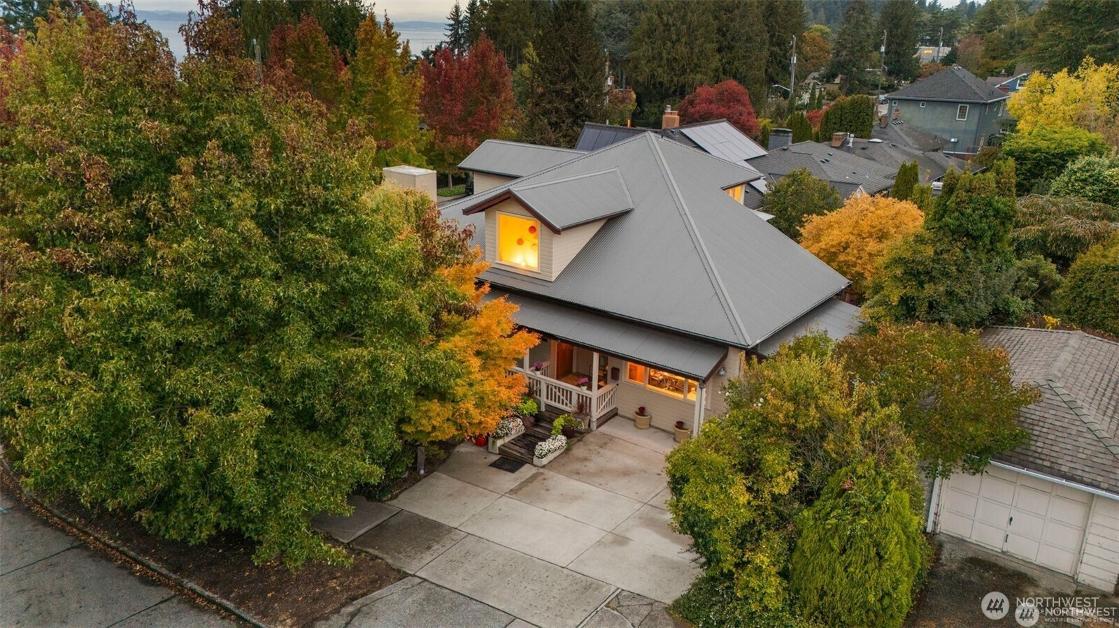 4712 SW Brace Point Drive, Seattle, WA 98136