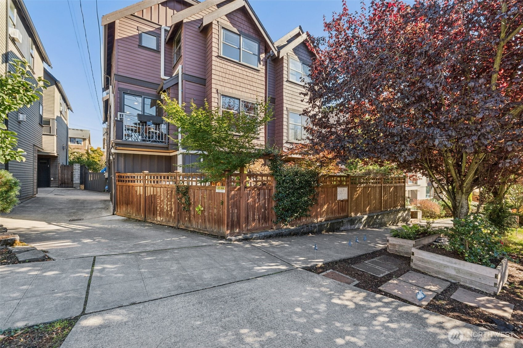 3634 Palatine Avenue N, Seattle, WA 98103