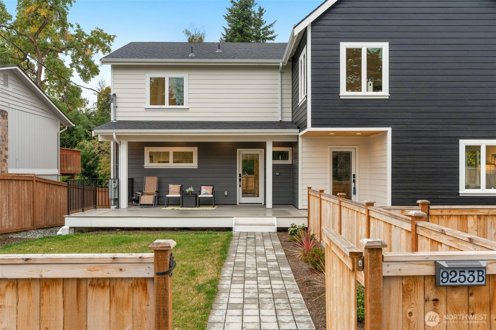 9253 6th Avenue NW, Seattle, WA 98117