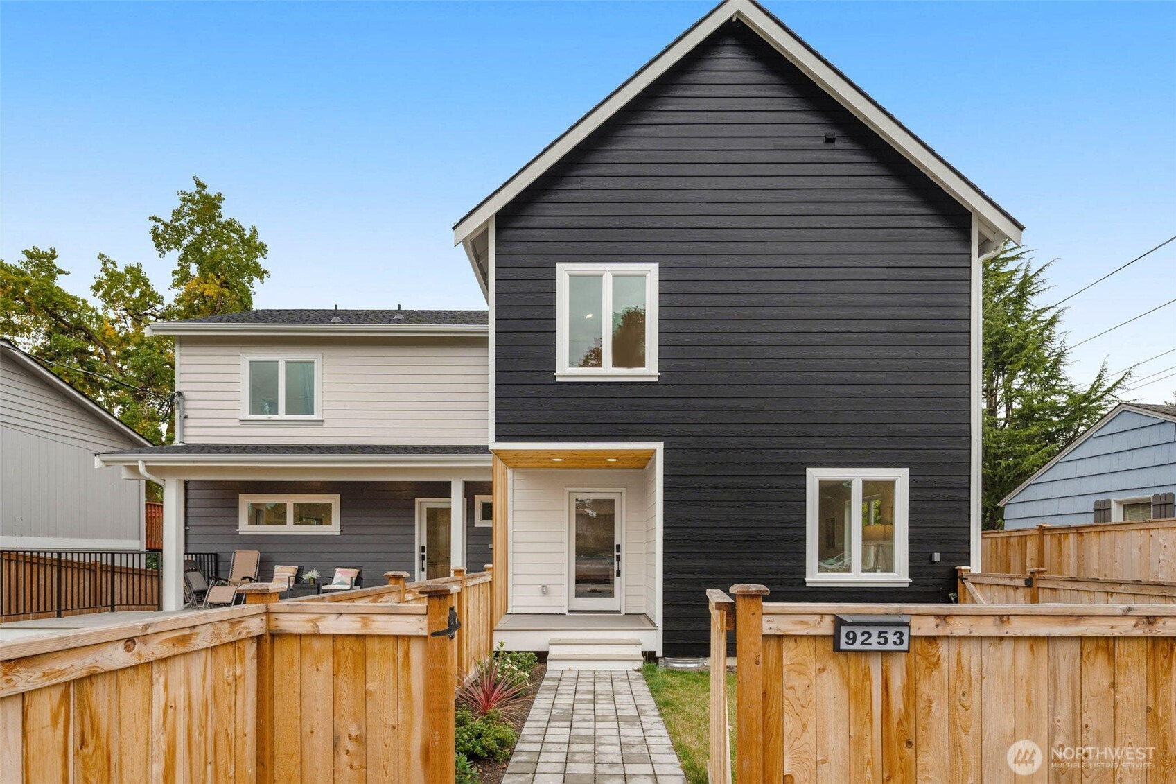 9253 6th Avenue NW, Seattle, WA 98117