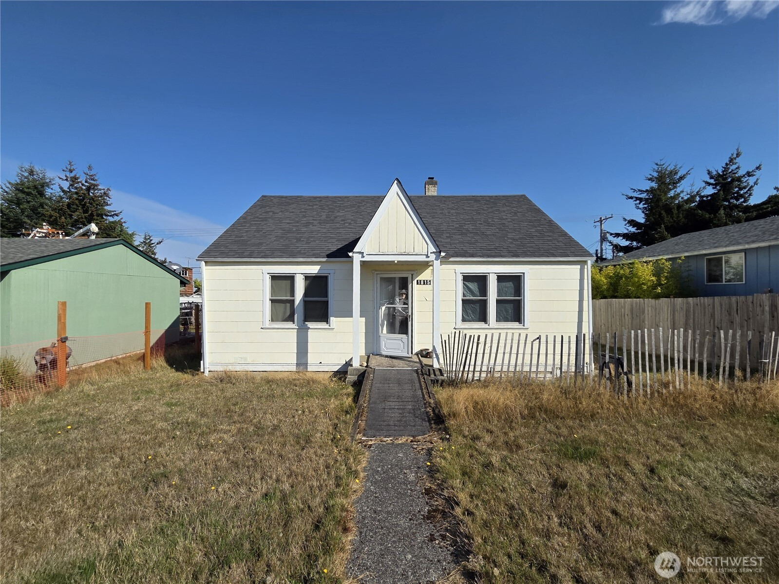 1815 W 6th Street, Port Angeles, WA 98363