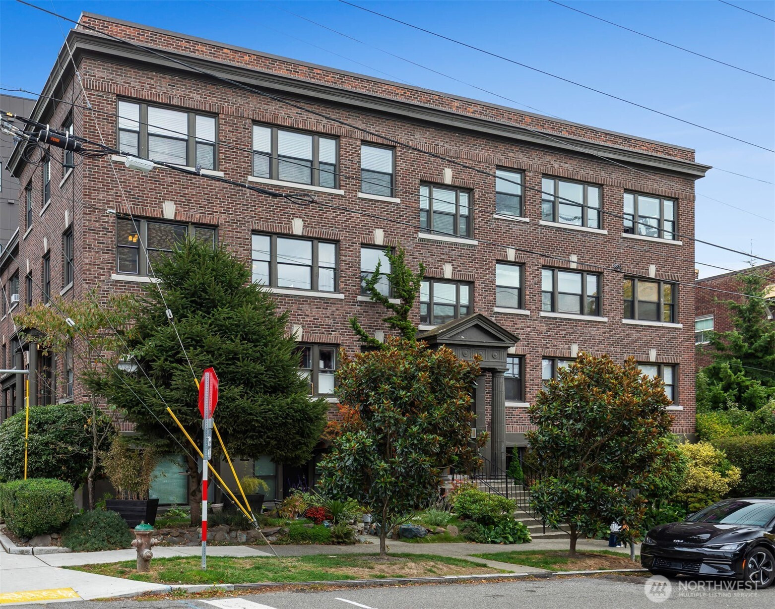 1136 13th Avenue, Seattle, WA 98122