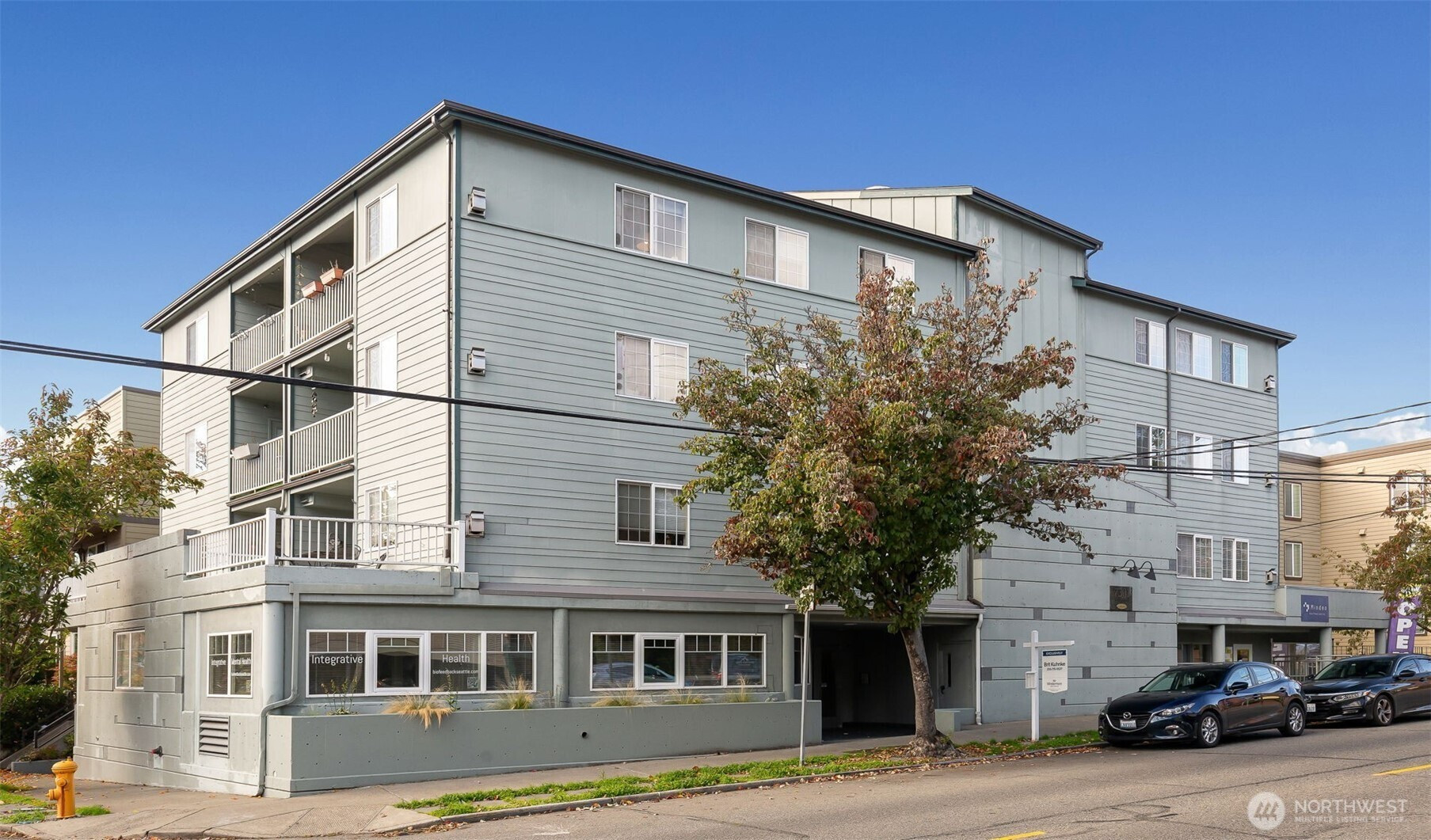 7301 5th Avenue NE, Seattle, WA 98115
