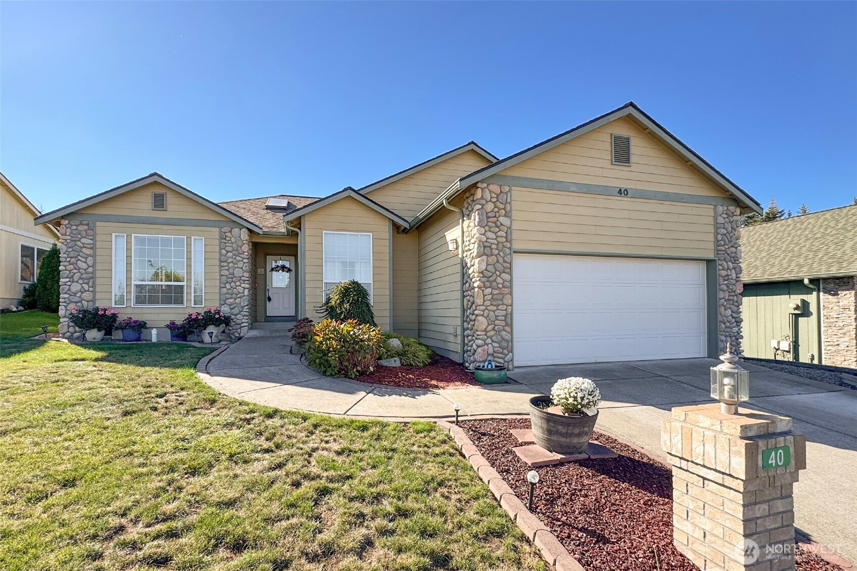 40 America Boulevard, Sequim, WA 98382