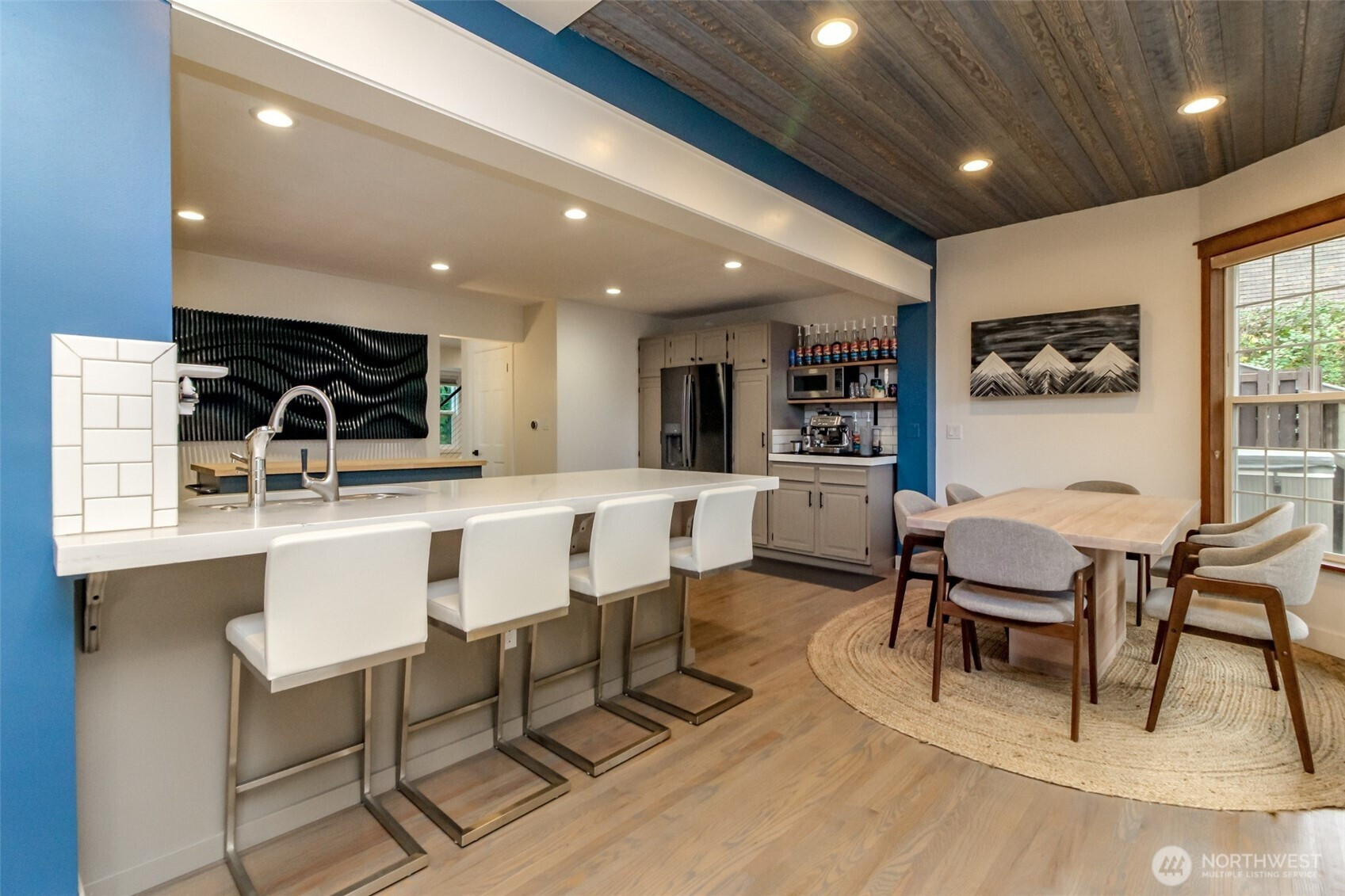 2910 91st Avenue E, Edgewood, WA 98371