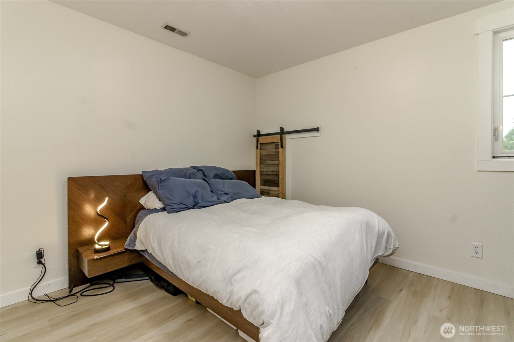 2910 91st Avenue E, Edgewood, WA 98371