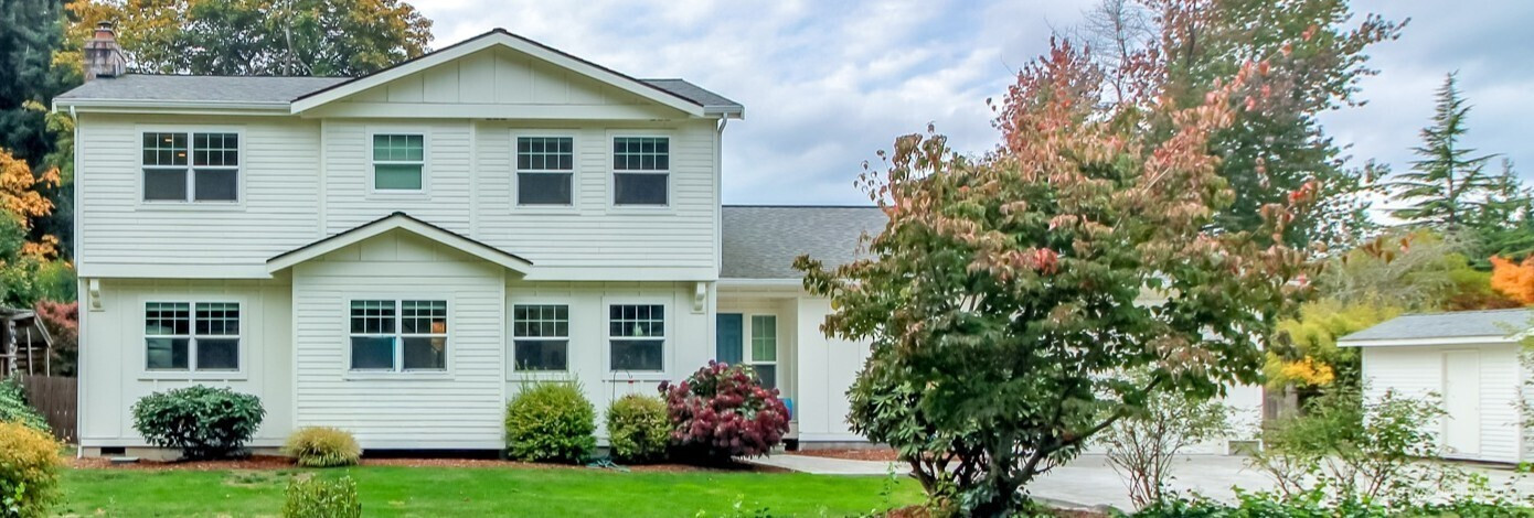 2910 91st Avenue E, Edgewood, WA 98371