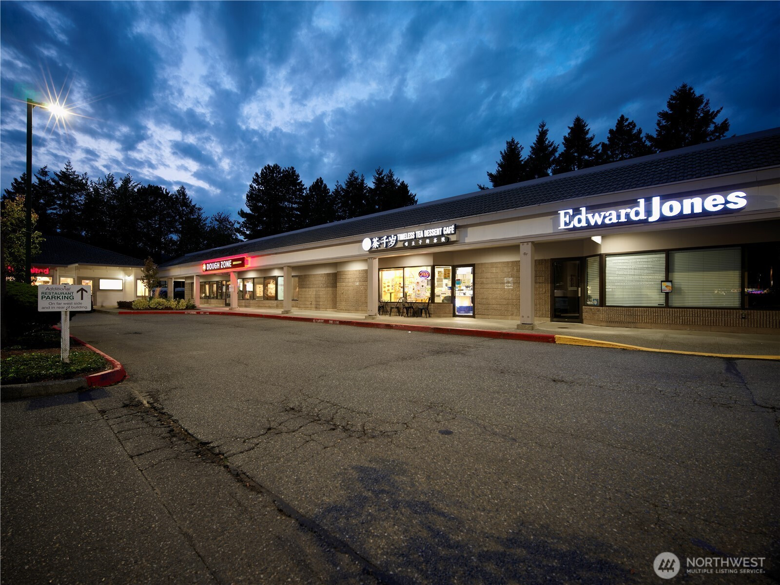 1580 NW Gilman Boulevard, Issaquah, WA 98027
