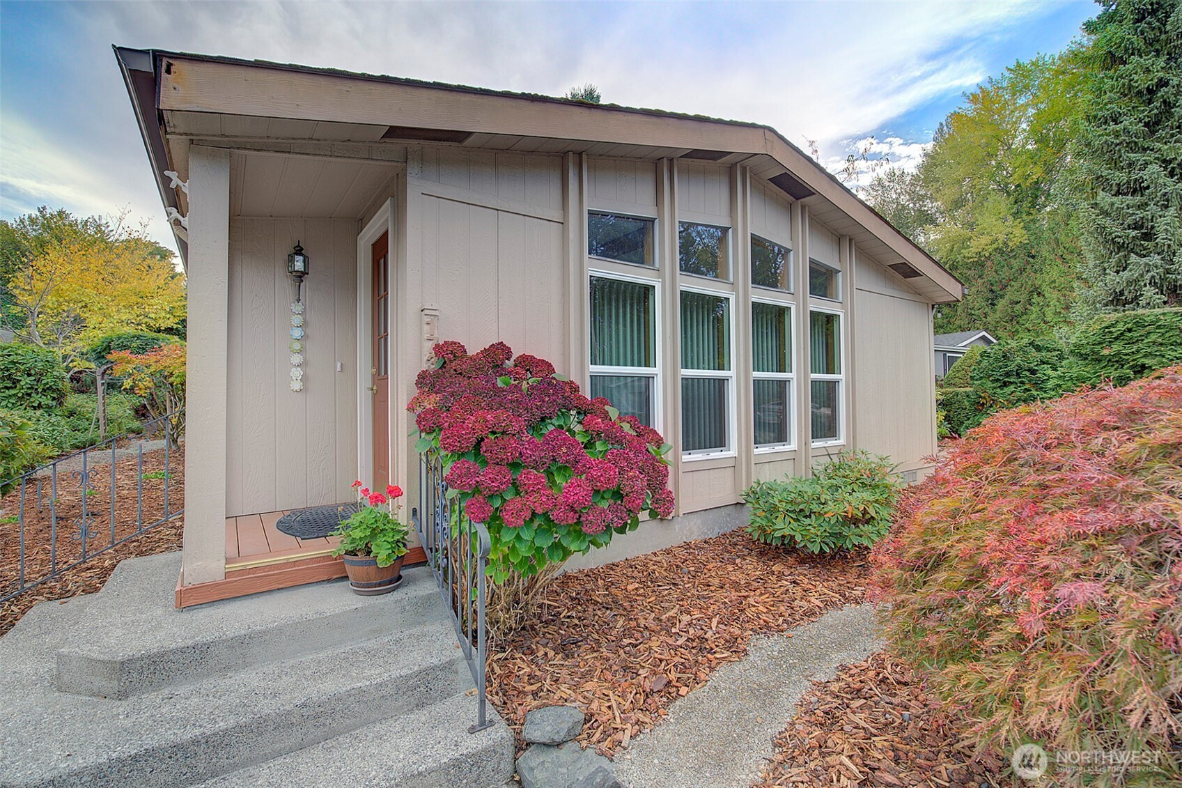 17308 Woodcrest Drive NE, Bothell, WA 98011