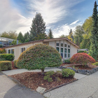 17308 Woodcrest Drive NE, Bothell, WA 98011