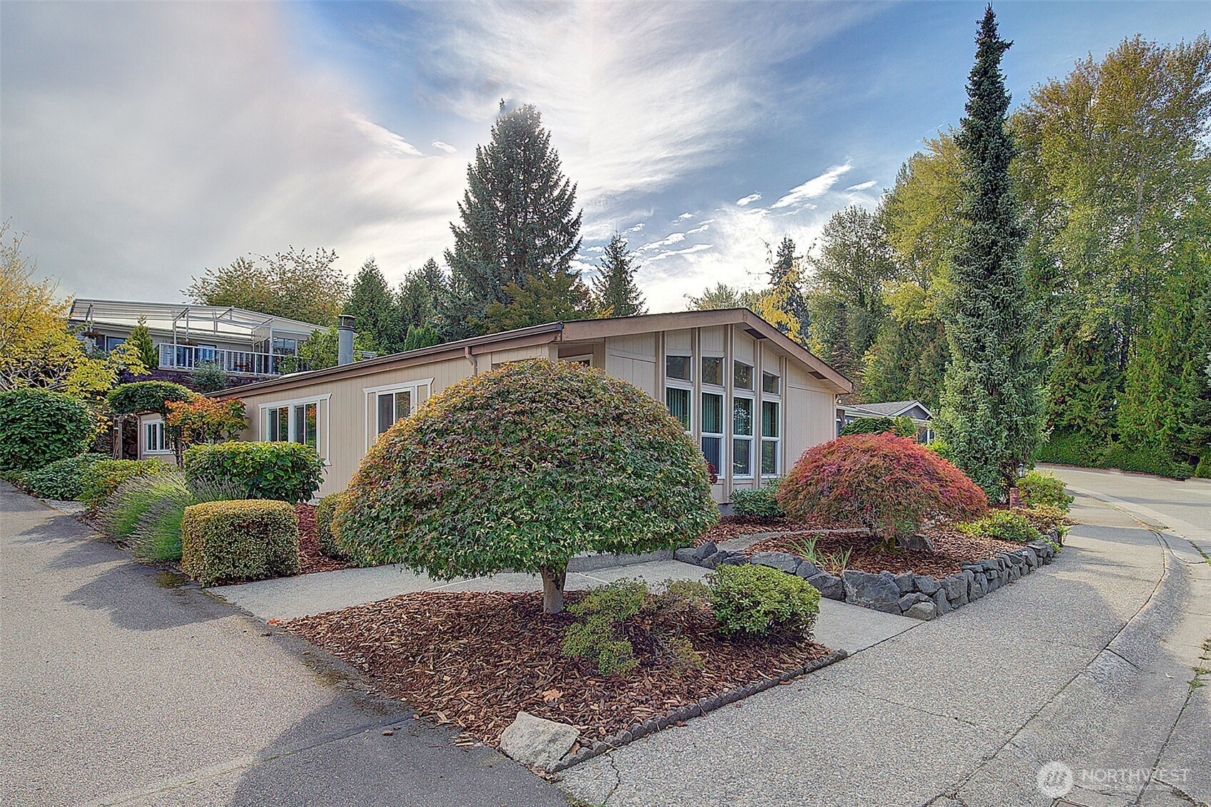 17308 Woodcrest Drive NE, Bothell, WA 98011