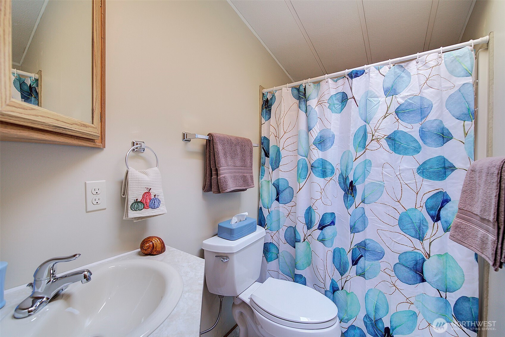 17308 Woodcrest Drive NE, Bothell, WA 98011