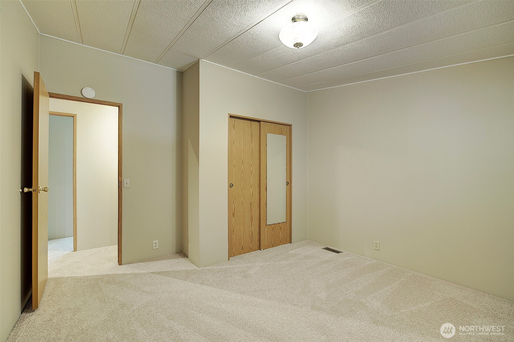 17308 Woodcrest Drive NE, Bothell, WA 98011