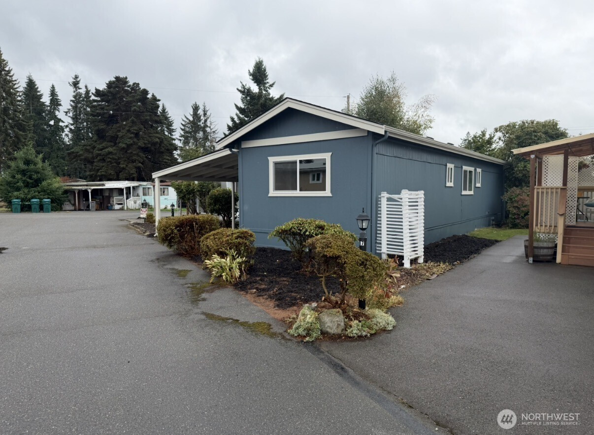 18501 52nd Avenue W, Lynnwood, WA 98037