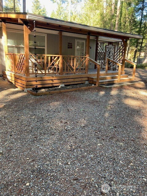 21 N Buckhorn Court, Hoodsport, WA 98548